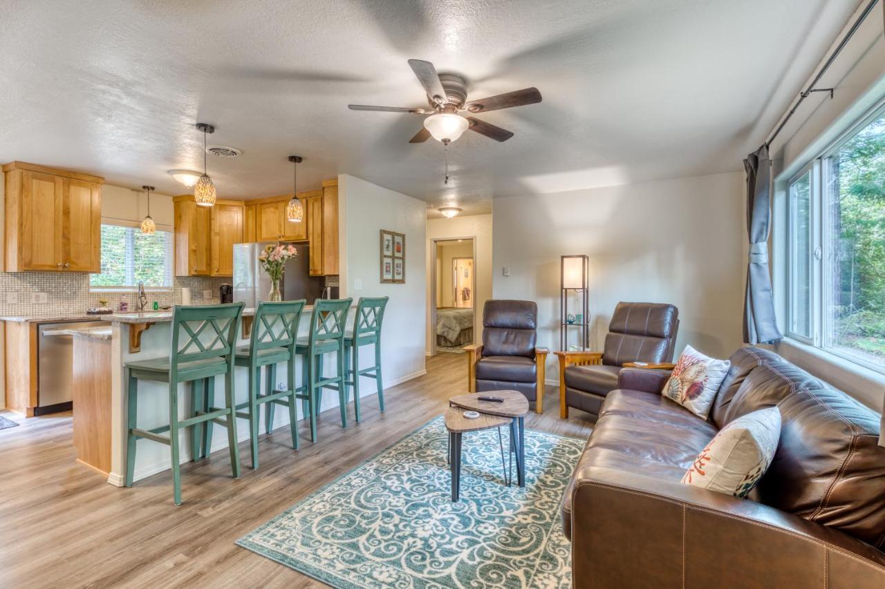 The Beverly Home Bandon Bagian luar foto