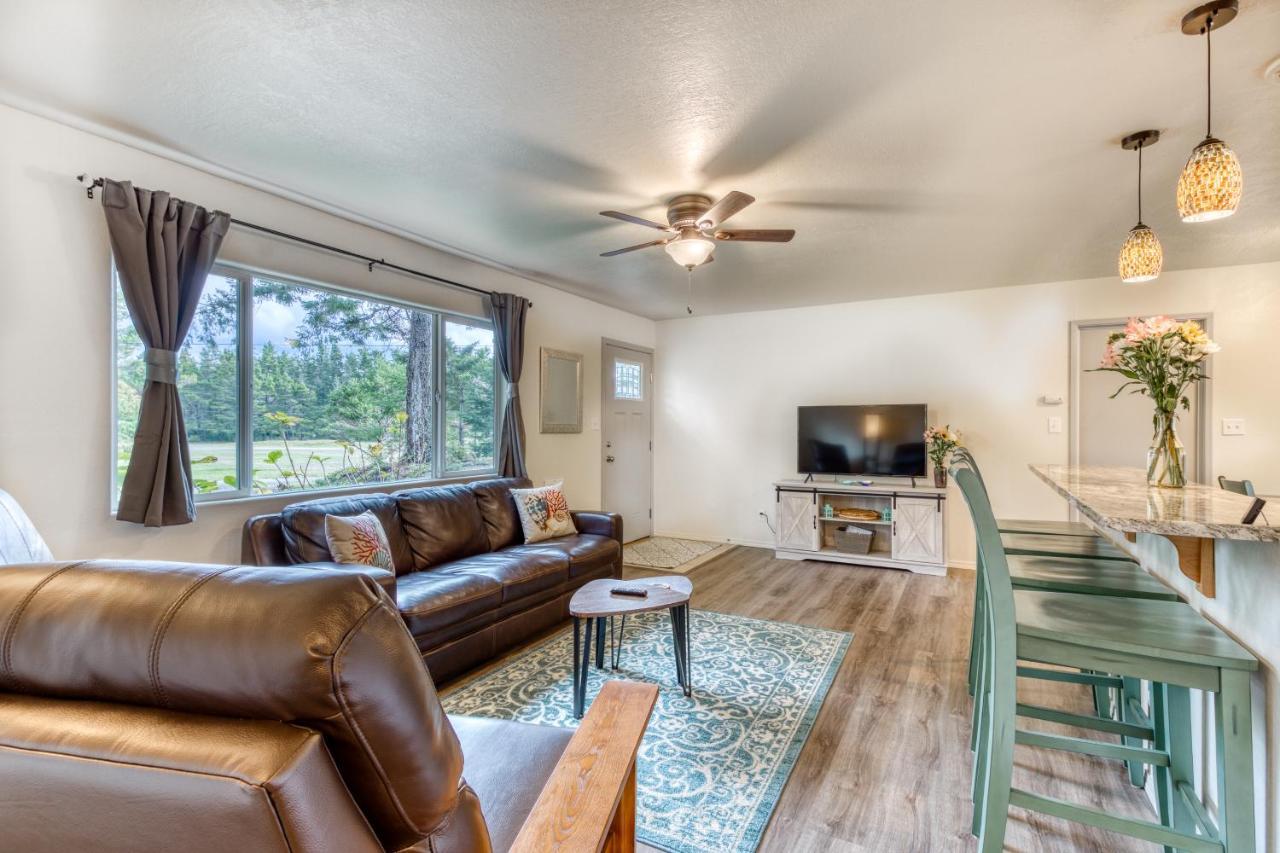 The Beverly Home Bandon Bagian luar foto
