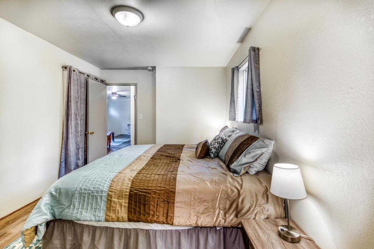 The Beverly Home Bandon Bagian luar foto