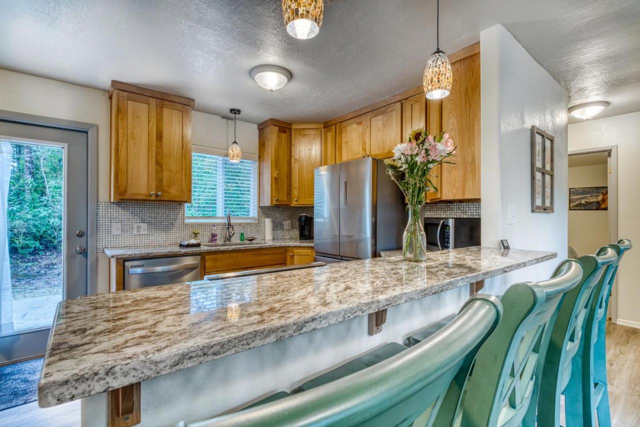 The Beverly Home Bandon Bagian luar foto